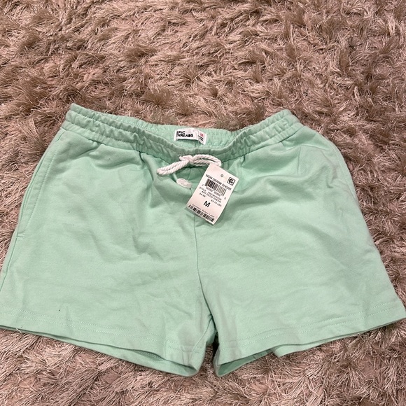 Girls 2 piece Bundle - Picture 2 of 4